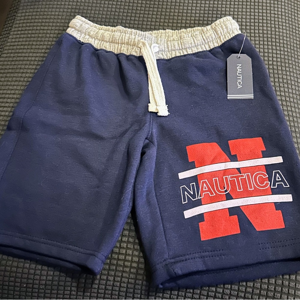 Nautica Kids size XL(7) Navy Blue shorts.